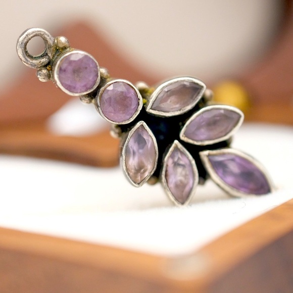 Very sweet  Vintage Amethyst Pendant - Picture 1 of 13